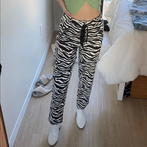 beginning boutique zebra pants